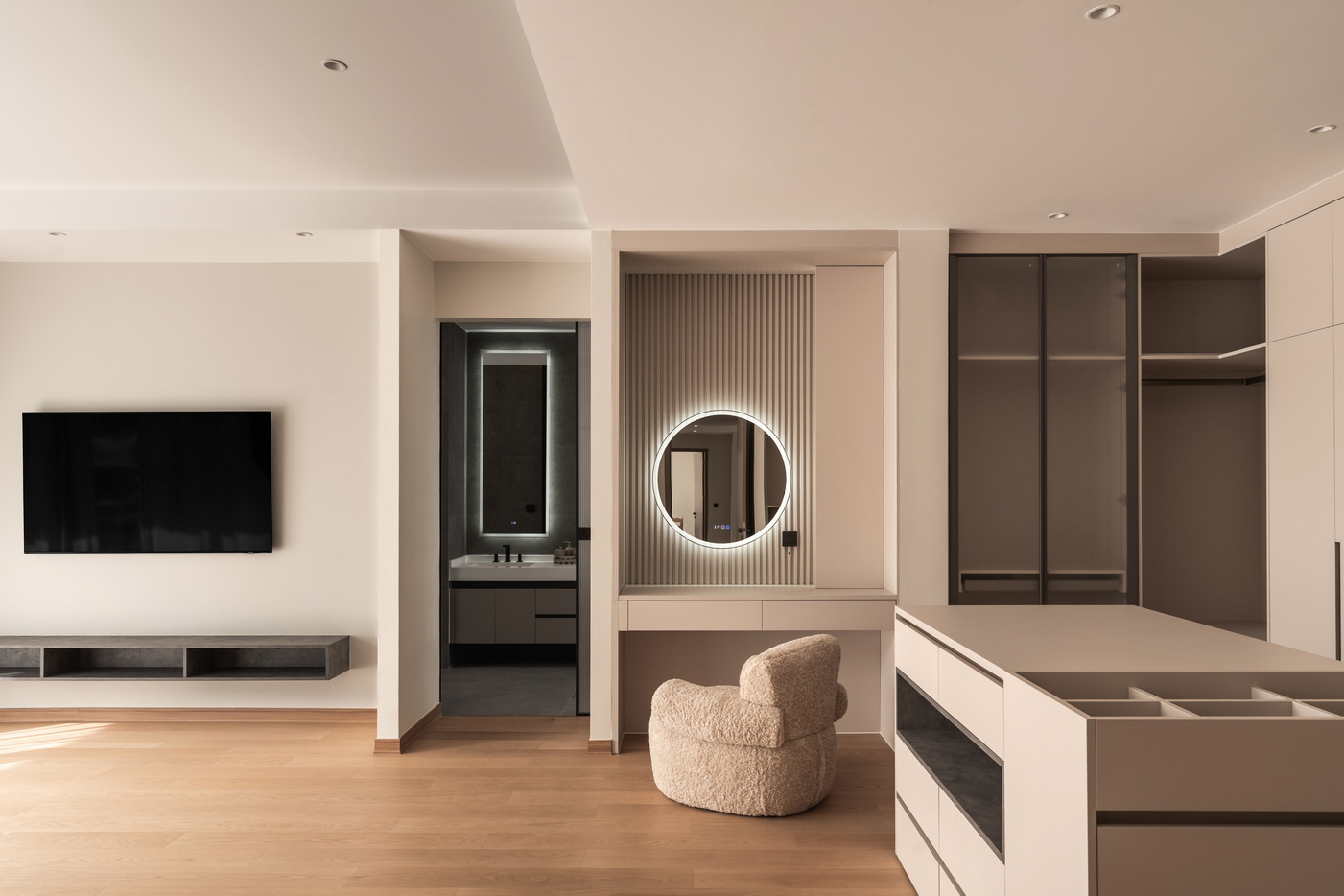 Clover Residence